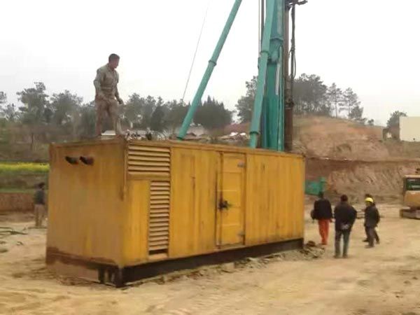 会文镇如何判断水冷式机油散热器密封件是否需要更换?